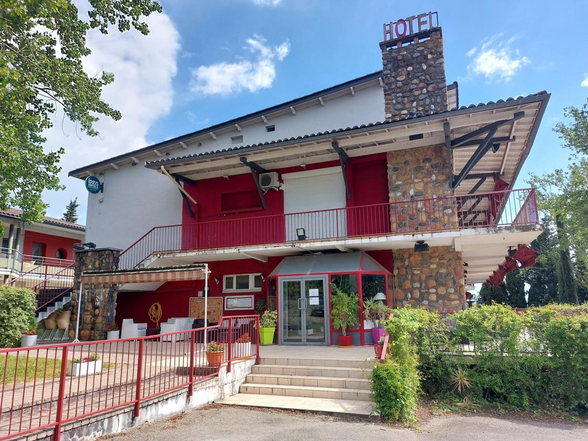 Grisolles  Logis Hotels - Hotel Et Restaurant Le Relais Des Garrigues מראה חיצוני תמונה